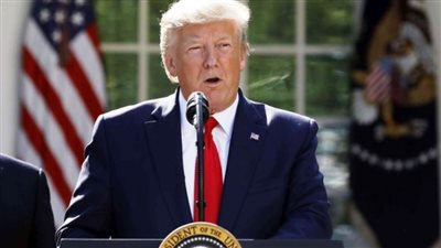 الرئيس الأمريكي: سأضغط على حكام الولايات لإعادة فتح المدارس في الخريف