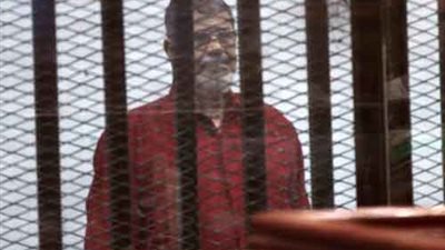 غدا .. الحكم على مرسى و10 آخرين بقضية التخابر مع قطر