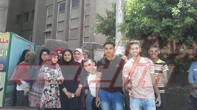 تظاهر طلاب الثانوية العامة بالقليوبية احتجاجا على تأجيل الإمتحانات