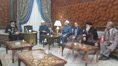 البابا تواضروس يزور شيخ الأزهر لتقديم التهنئة بعيد الفطر المبارك
