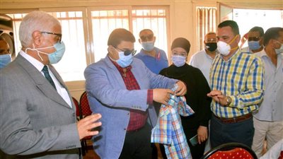 ملابس العيد بالمجان لمحتاجي بني سويف