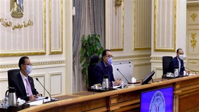 مجلس الوزراء يقف دقيقة حدادا على روح الفريق محمد العصار