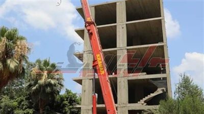 بالصور.. المنوفية تزيل مبنى عملاقا بشبين الكوم