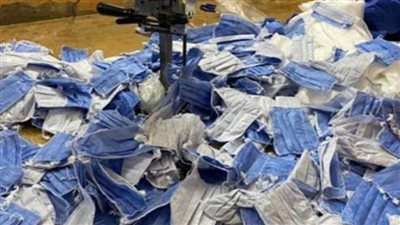 ضبط 100 ألف كمامة بمصنع بدون ترخيص بالغربية