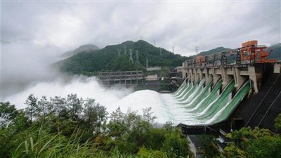 الفيضانات تجبر الصين على فتح أبواب سدودها لتصريف المياه