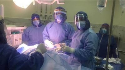 أول عملية جراحية في القلب لمريض مشتبه في إصابته بكورونا بشمال سيناء