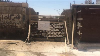 إغلاق كوبري المشاة القديم بالمنيا لإعادة تأهيله وتطويره