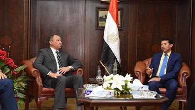 عاجل.. الأهلي يقدم مذكرة جديدة لوزير الرياضة ضد رئيس الزمالك