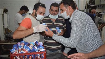 ضبط مصنع آيس كريم بدون ترخيص بمركز أبوقرقاص بالمنيا