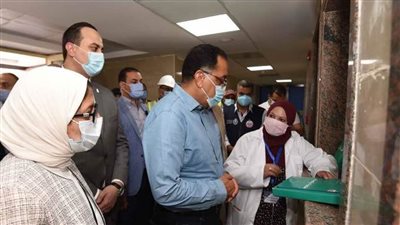 بخط يده.. كلمة رئيس الوزراء  للأطقم الطبية في مستشفى أسوان للعزل