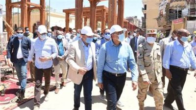 رئيس الوزراء يتفقد محور بديل خزان أسوان بطول 5.4 كيلو متر