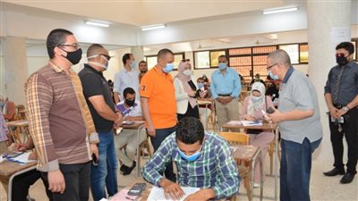 رئيس جامعة أسيوط: لا حالات اشتباه بكورونا خلال الأسبوع الأول من الامتحانات