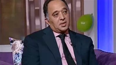 المخرج حسني صالح يستعد لتقديم مسلسل عن الرئيس الراحل أنور السادات