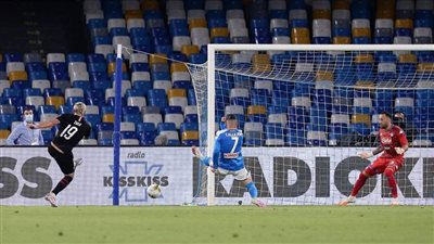نابولي وميلان لا غالب ولا مغلوب 