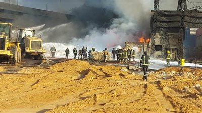 عاجل.. تفحم 31 سيارة وإصابة 7 فى حريق خط البترول بطريق الإسماعيلية