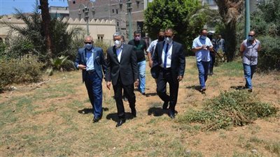 محافظ المنيا يتابع سير العمل بمشروع 