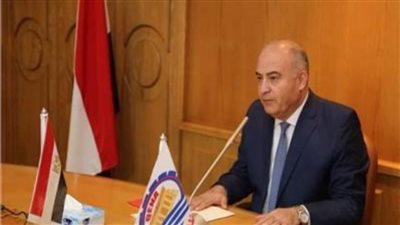 محافظ قنا يبحث تسهيل إجراءات قانون التصالح على مخالفات البناء