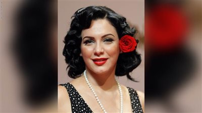 زوج سلاف فواخرجي يدافع عنها في 