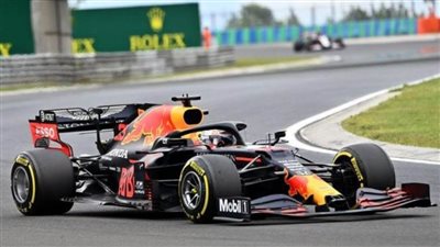 فرستابن يبدأ سباق المجر رغم تعرضه لحادث في الطريق