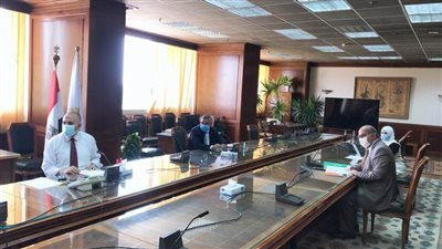 وزيرا الري والإسكان يبحثان الإجراءات اللازمة لترشيد استهلاك المياه