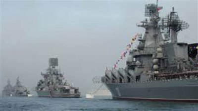 الأسطول الروسي يجري تدريبات قتالية لاختبار الجيش في بحر البلطيق