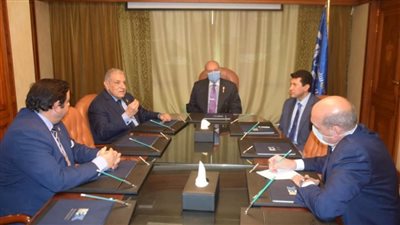 وزير الرياضة يلتقي الرئيس التنفيذي لمجموعة بيت الخبرة للتنمية الاقتصادية 