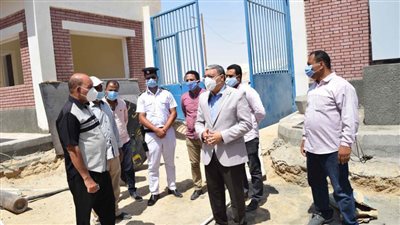  محافظ المنيا يتابع العمل في 3 مشروعات قومية بمركز سمالوط