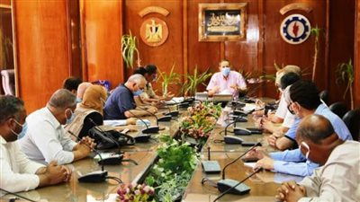 سكرتير عام السويس يوجه بسرعة إنهاء أعمال تطوير ميدان مصر