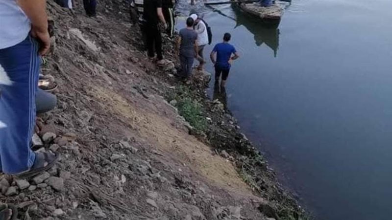 انتشال جثة الطفل