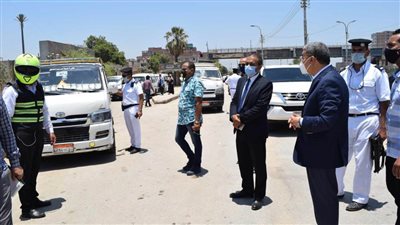 نائب محافظ المنيا يحرر محاضر لمخالفي الالتزام  بالإجراءات الوقائية