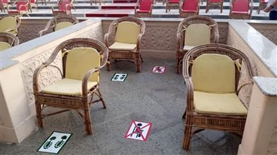 الاستعداد لافتتاح العروض الفنية على مسرح محمد عبدالوهاب