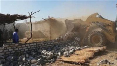 إزالة 27 حالة تعدٍ على أراضي أملاك دولة بالأقصر