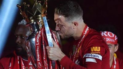 هندرسون قائد ليفربول يحصد جائزة أفضل لاعب في إنجلترا لعام 2020