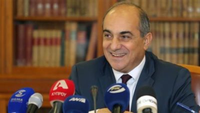 قبرص تؤكد مواصلة تعزيز تعاونها الوثيق مع الصين