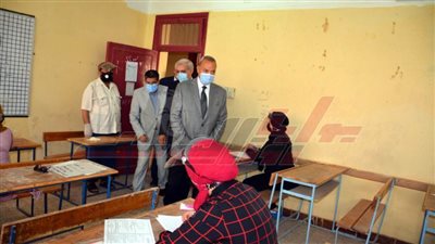 محافظ القليوبية يتفقد اللجان في أول أيام امتحانات الدبلومات الفنية