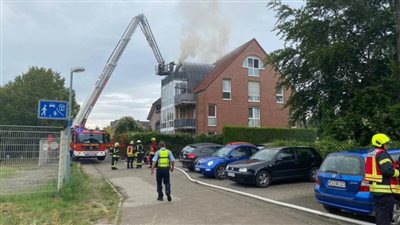 مقتل 3 أشخاص جراء اصطدام طائرة صغيرة ببناية سكنية غربي ألمانيا