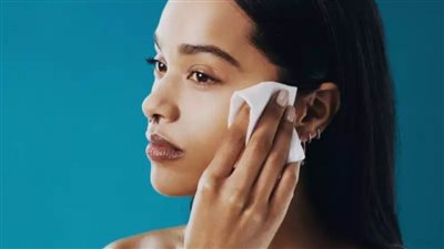 تعرفي على الطريقة الصحيحة لاستخدام المناديل المبللة