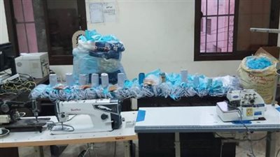 ضبط مصنع غير مرخص لإنتاج الكمامات الطبية بالسويس