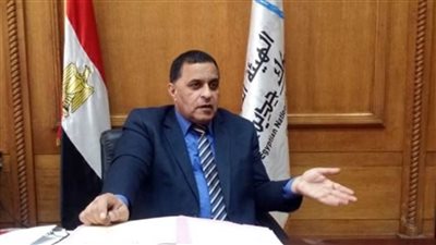 رئيس السكة الحديد يتفقد شبابيك الحجز.. ويؤكد القضاء على السوق السوداء