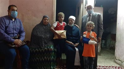 شيخ الأزهر يستجيب للطفل «صابر».. ويوجه بإعادته للدراسة والتكفل بأسرته