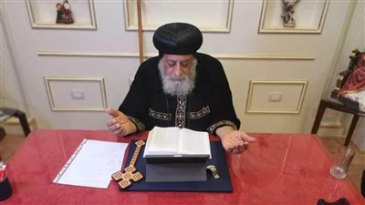 قداسة البابا تواضروس يلتقي بشباب الأسر الجامعية في 