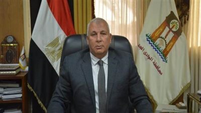 مواطنو الوادي الجديد يؤدون صلاة عيد الأضحى المبارك بالمنازل