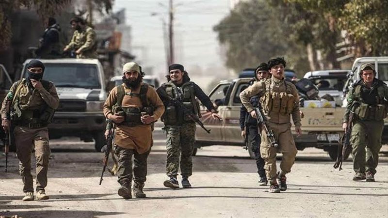 عناصر من هيئة تحرير