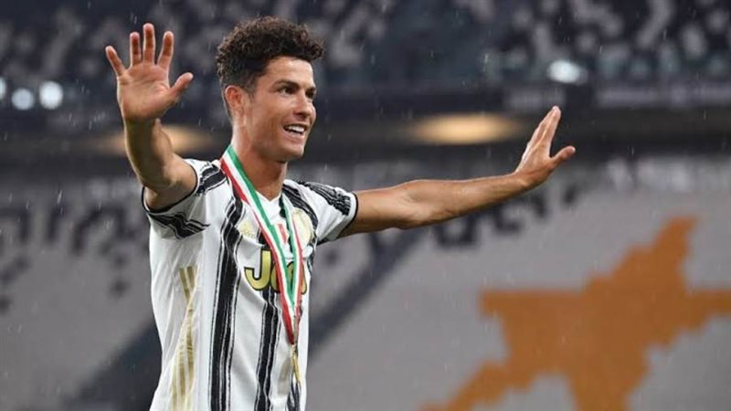 رونالدو مع السيدة