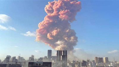 الرئيس اللبناني يكلف الجيش والقوى الأمنية بالعمل على معالجة تداعيات الانفجار