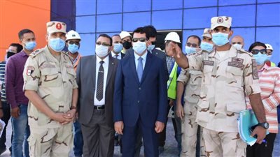 استعدادا لمونديال اليد.. وزير الرياضة يتفقد الصالة المغطاة ببرج العرب