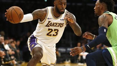 ليكرز يهزم جاز ويضمن صدارة القسم الغربي بدوري السلة الأمريكي