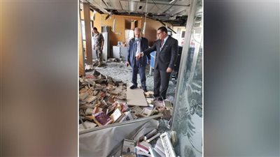 سفير مصر بلبنان يتفقد مبنى جريدة 