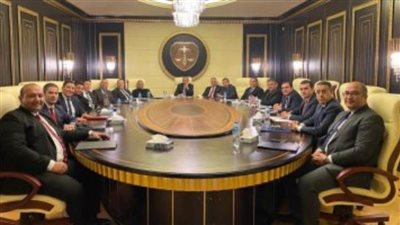 غرفة عمليات بـ