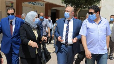 محافظ بني سويف يتفقد لجان انتخابات مجلس الشيوخ